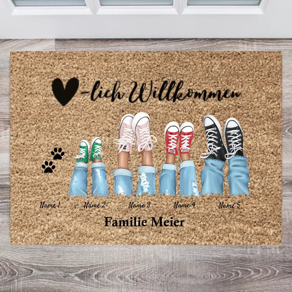 Herzlich Willkommen - Personalisierte Fußmatte für innen & aussen (2-8 Personen, Kinder & Haustiere) Grau