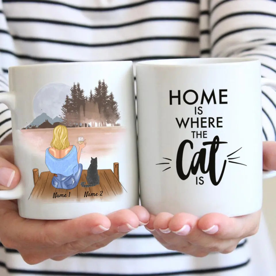 Donna con gatto & bevanda - Tazza Personalizzata (1-2 gatti)