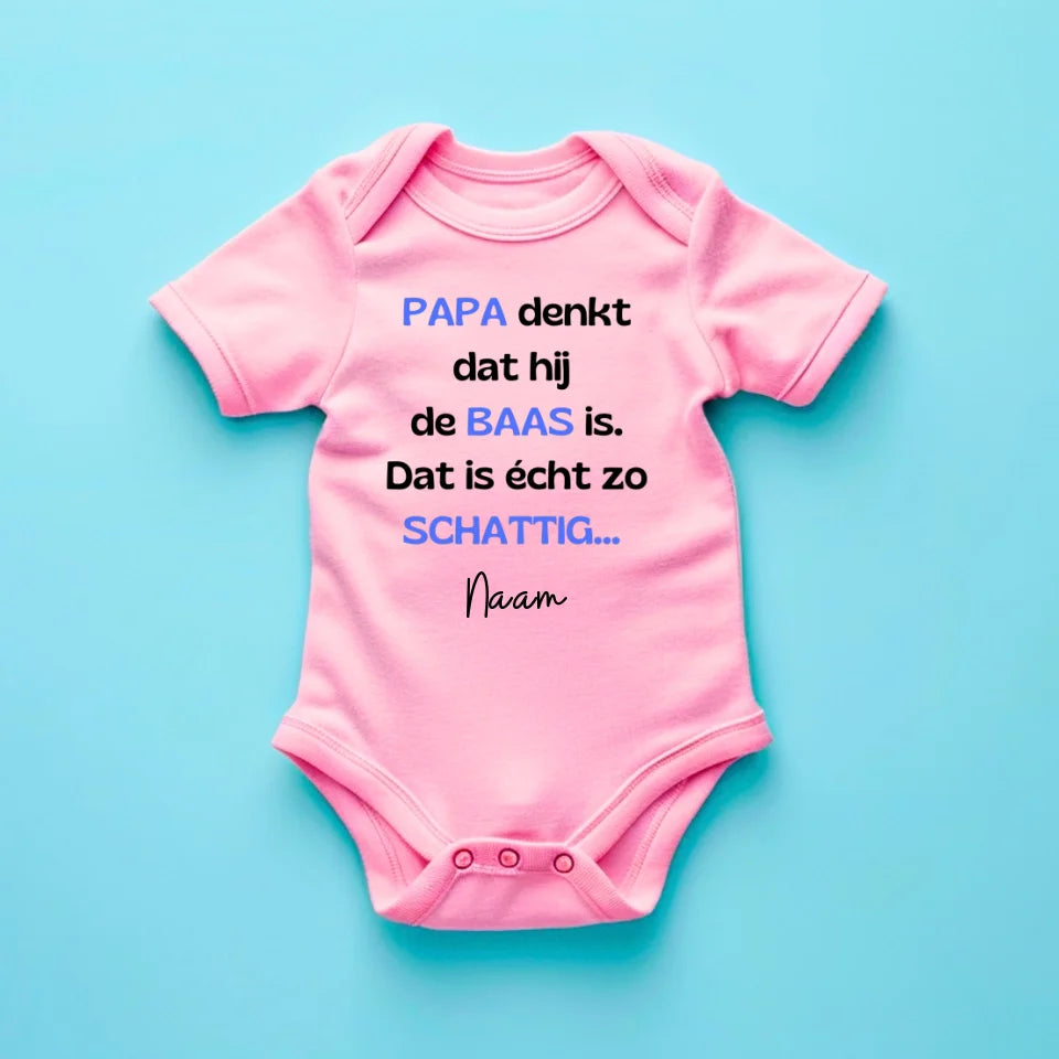 PAPA denkt dat hij de BAAS is - Gepersonaliseerde baby onesie/ romper voor Kerstmis, 100% biologisch katoen