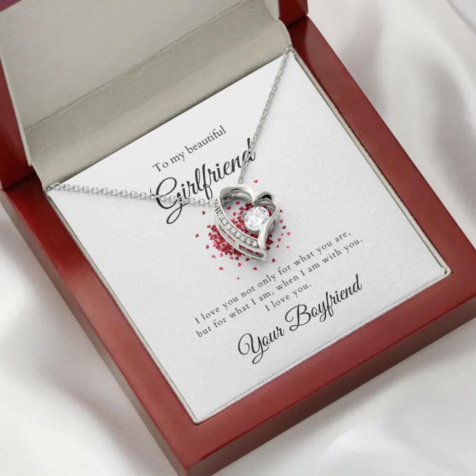 To my beautiful Girlfriend - Halskette mit Herzanhänger & personalisierter Karte