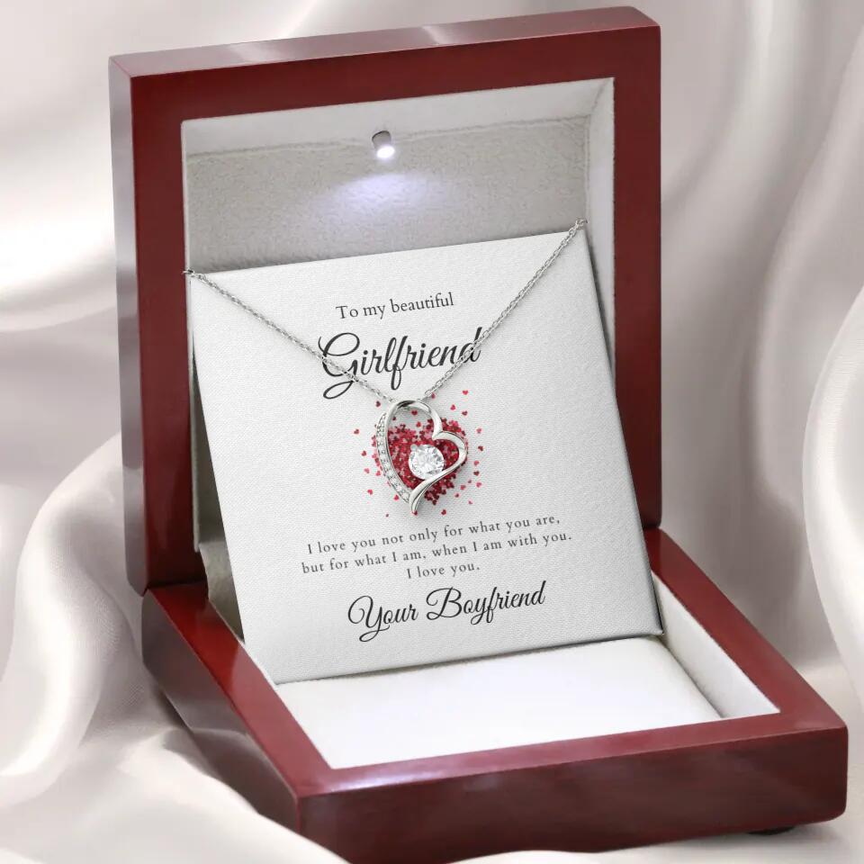To my beautiful Girlfriend - Halskette mit Herzanhänger & personalisierter Karte