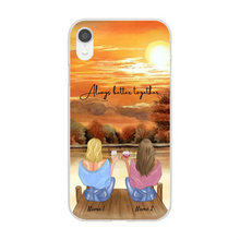 Carica l&#39;immagine nel visualizzatore di Gallery, Migliori amiche/sorelle con drink - copertura per telefono cellulare personalizzato (fino a 4 persone)
