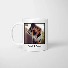 Carica l&#39;immagine nel visualizzatore di Gallery, Jeden Tag Valentinstag - Personalisierte Foto-Tasse für Paare
