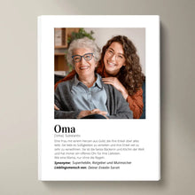 Carica l&#39;immagine nel visualizzatore di Gallery, Foto-Poster &quot;Definition&quot; - Personalisiertes Geschenk &quot;Oma&quot;
