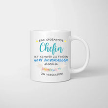 Carica l&#39;immagine nel visualizzatore di Gallery, Großartige Chefin/ Managerin/ Teamleiterin - Personalisierte Tasse für Chefin/ Arbeitskolleginnen - Geschenk Büro, Job (2-4 Personen)
