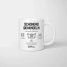 Carica l&#39;immagine nel visualizzatore di Gallery, Schonend behandeln, das gute Stück wird 30, 40, 50, 60 - Personalisierte Tasse zum Geburtstag (Alter &amp; Namen individualisieren)
