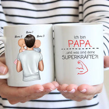 Carica l&#39;immagine nel visualizzatore di Gallery, Ich bin Papa und was sind deine Superkräfte? - Personalisierte Tasse für Väter (Vatertag 1-4 Kinder)
