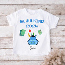 Carica l&#39;immagine nel visualizzatore di Gallery, Schulkind 2024 - Personalisiertes T-Shirt für Kinder zur Einschulung (100% Baumwolle)
