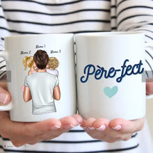 Carica l&#39;immagine nel visualizzatore di Gallery, Père-fect - Mug personnalisé (Fête des pères, 1-4 enfants)
