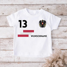 Carica l&#39;immagine nel visualizzatore di Gallery, Fußball EM 2024 Österreich Trikot Kinder individuell - Personalisiertes T-Shirt für Kinder (100% Baumwolle)
