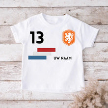 Carica l&#39;immagine nel visualizzatore di Gallery, Voetbal EM 2024 Nederland Shirt Kinderen individueel - Gepersonaliseerd T-Shirt voor Kinderen (100% Katoen)
