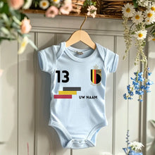 Carica l&#39;immagine nel visualizzatore di Gallery, 2024 Euro België voetbalshirt - Gepersonaliseerd babyrompertje met naam en rugnummer, 100% biologisch katoen
