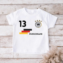 Carica l&#39;immagine nel visualizzatore di Gallery, EM Deutschland Kinder-Trikot - Personalisiertes T-Shirt für Kinder, Fußball EM 2024(100% Baumwolle, individuelle Nummer &amp; Wunschname)
