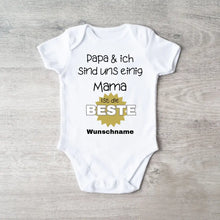 Carica l&#39;immagine nel visualizzatore di Gallery, Mama ist die Beste - Personalisierter Baby-Onesie/ Strampler, 100% Bio-Baumwolle
