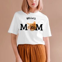 Carica l&#39;immagine nel visualizzatore di Gallery, Haustier Mama - Personalisiertes T-Shirt mit Foto von deinem Fellfreund (Eigenes Bild hochladen)
