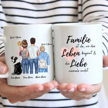 Carica l&#39;immagine nel visualizzatore di Gallery, Personalisierte Familien Tasse &quot;Wo die Liebe niemals endet&quot; (1-4 Kinder + Haustiere)
