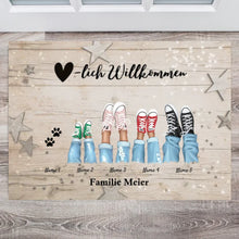 Carica l&#39;immagine nel visualizzatore di Gallery, Herzlich Willkommen - Personalisierte Weihnachtszeit Fußmatte Familie (2-8 Personen &amp; Haustiere)
