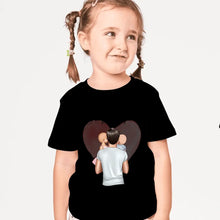 Carica l&#39;immagine nel visualizzatore di Gallery, Bambino con papà - T-shirt personalizzata per bambini (100% cotone, unisex)
